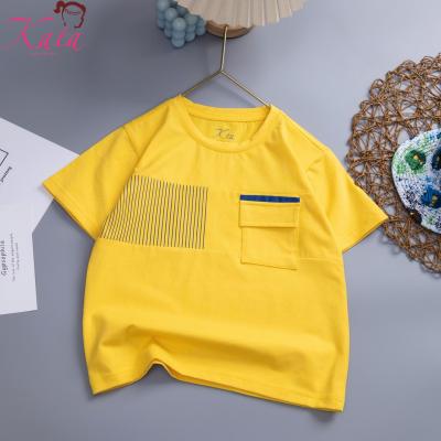 Áo thun bé trai Kata cổ tròn in sọc túi nắp - AT69